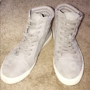 Steve Madden High Tops Sneakers
